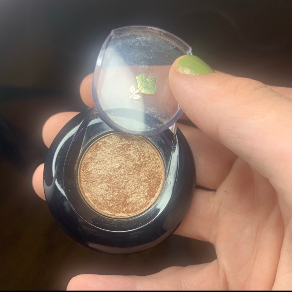 Lancome Color Design Velvet Metallic Eyeshadow in “Rose Quartz”